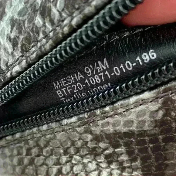 Baretraps Miesha ankle booties size 9.5 gray - Picture 11 of 12